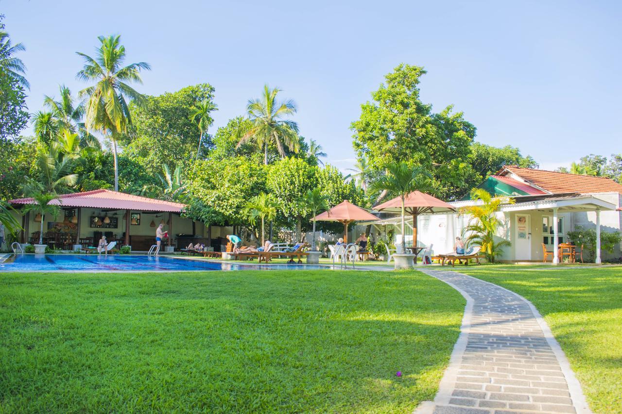 Sanmira Renaissance Hotel Unawatuna Exterior photo